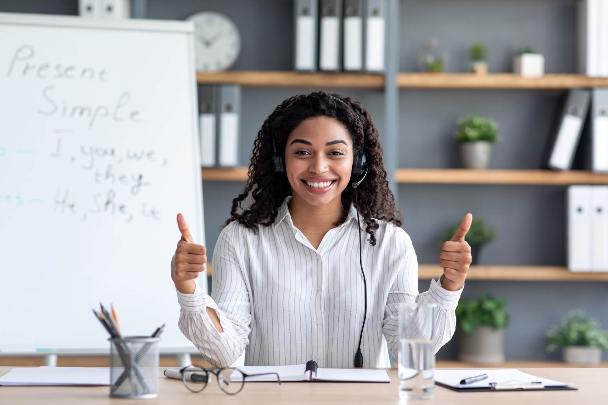 online-teacher-distant-learning-language-video-call-recording-vlog-covid-19